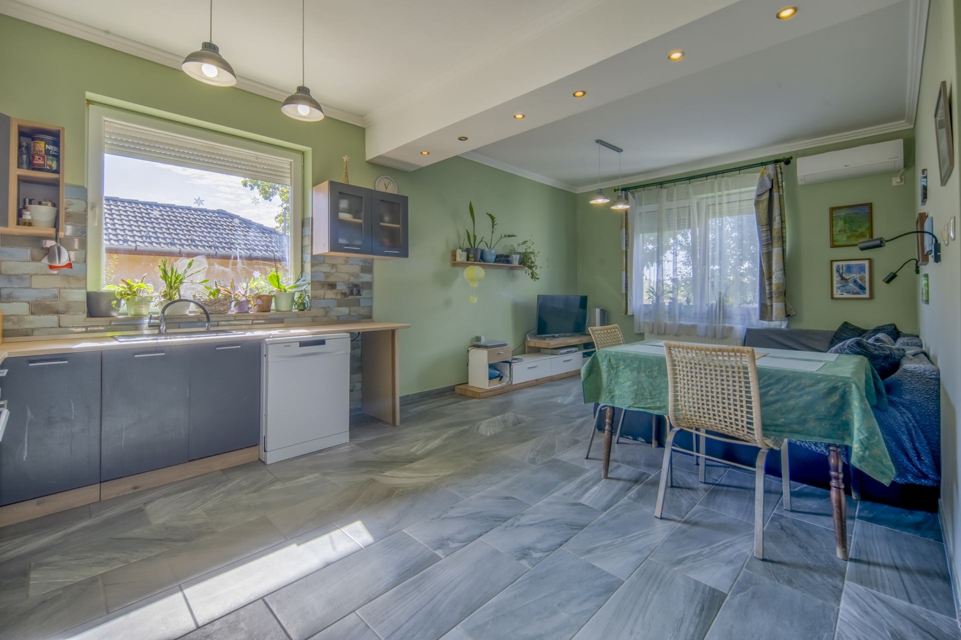 ingatlan-1760015887_10