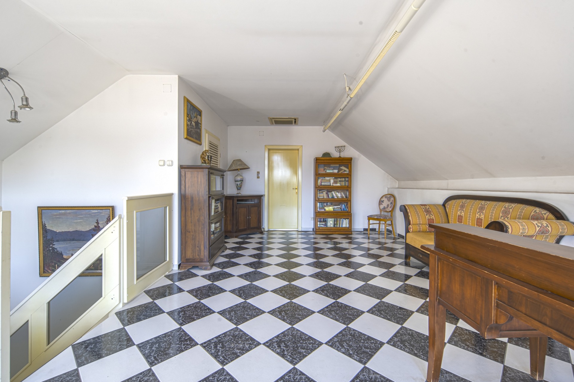 ingatlan-1761413574_10